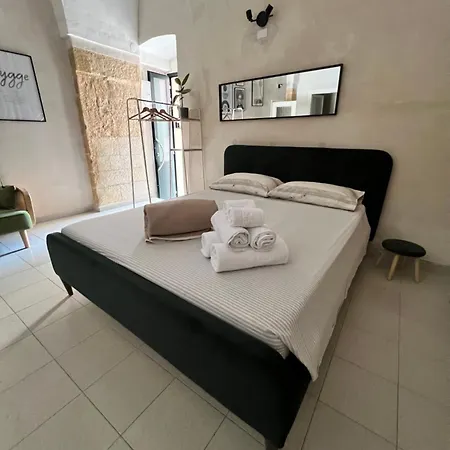 Handy Pergola Appartement